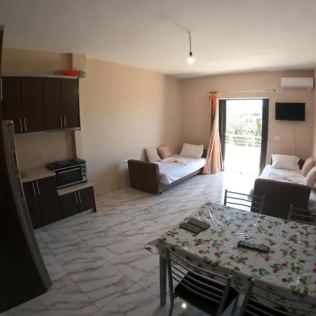 Polonia Aparthotel 3*