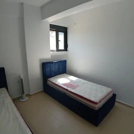 Apart Otel Polonia Saranda