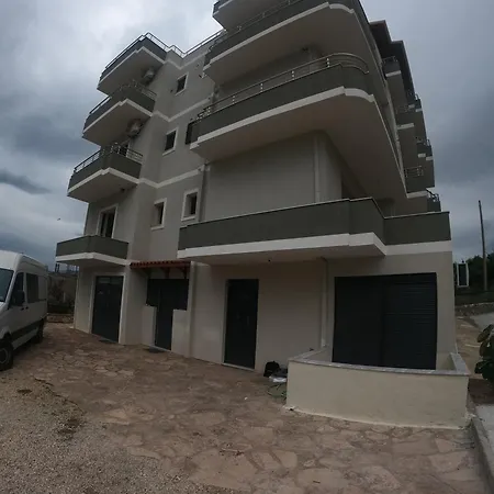 Polonia Apart Otel Saranda