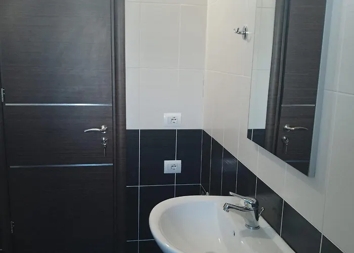 Polonia Lägenhetshotell Sarandë